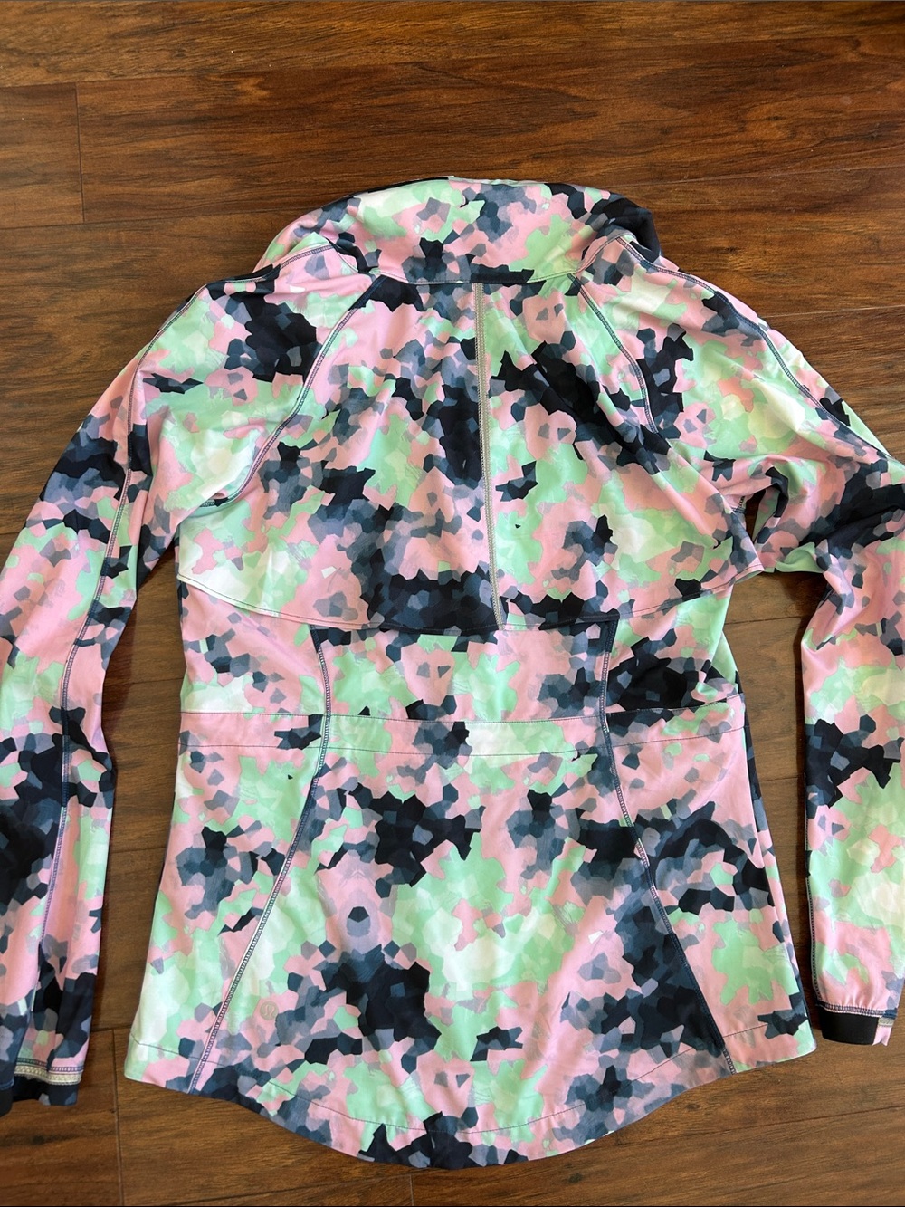 lululemon athletica Pink, Mint & Black Camouflage Utility Jacket - Picture 7 of 10